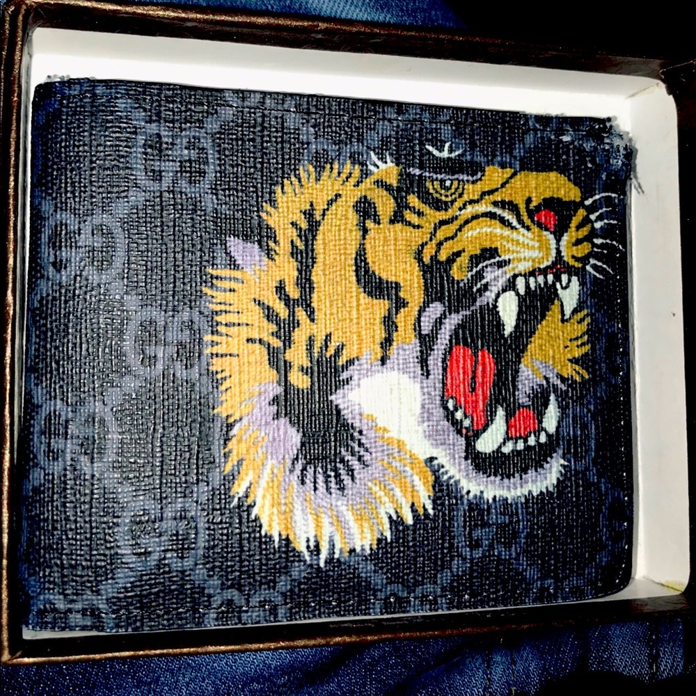 Gucci wallet